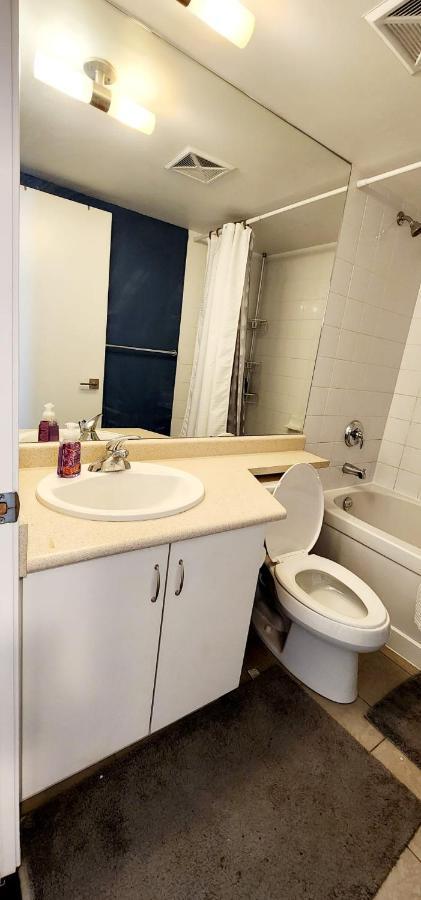 Lakefront Living Downtown Toronto - Free Parking, Gym, Indoor Pool المظهر الخارجي الصورة