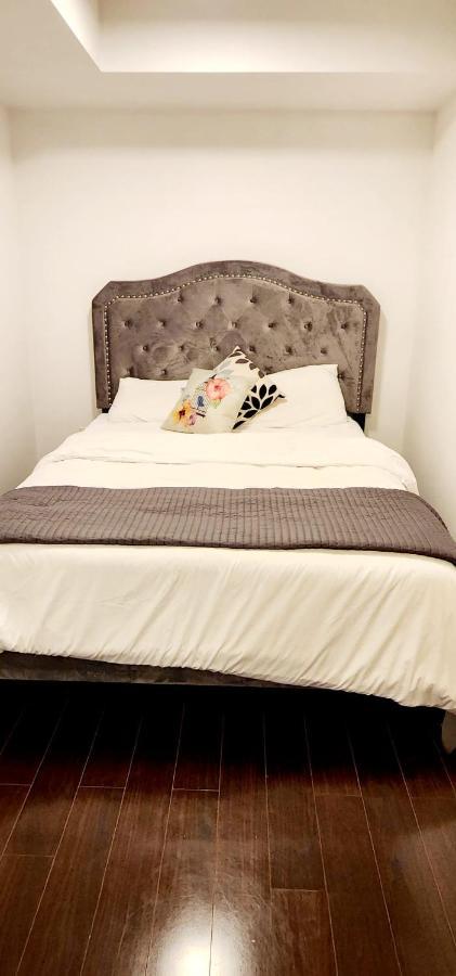 Lakefront Living Downtown Toronto - Free Parking, Gym, Indoor Pool المظهر الخارجي الصورة